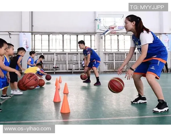 北京篮球队的团队协作精神与战术配合探讨